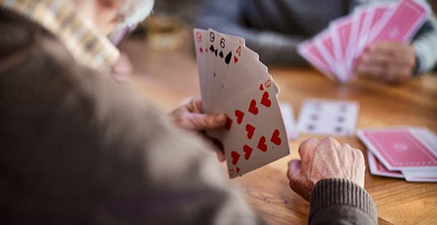 Hand, Knee & Foot Card Game